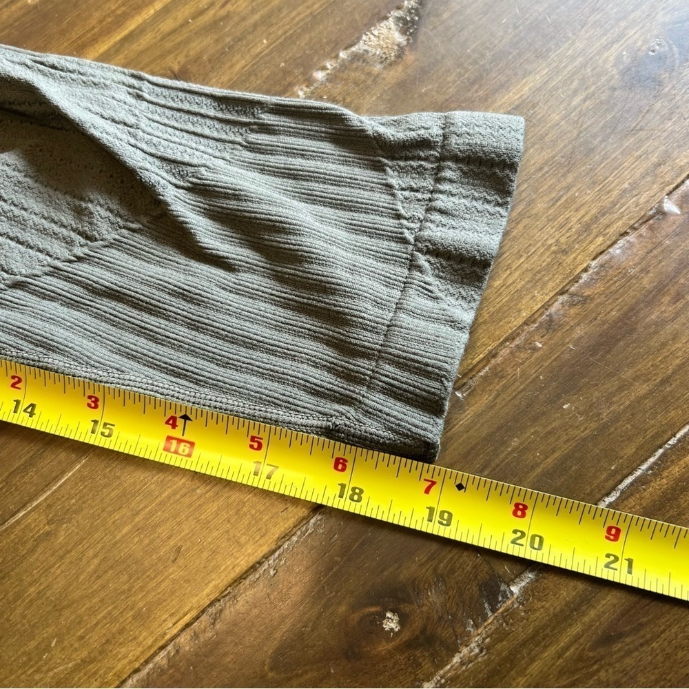 SAVVI Leggings Active Large Cropped Green Sage Textured L Spandex Compression - Picture 3 of 10